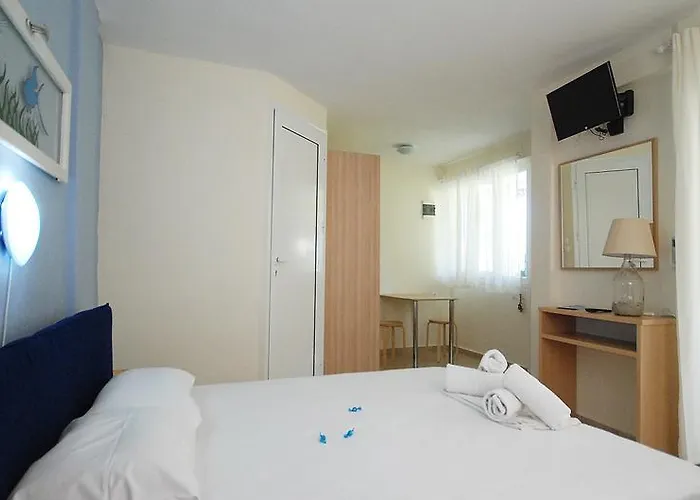 Apartamento Thalassenia & 3 *